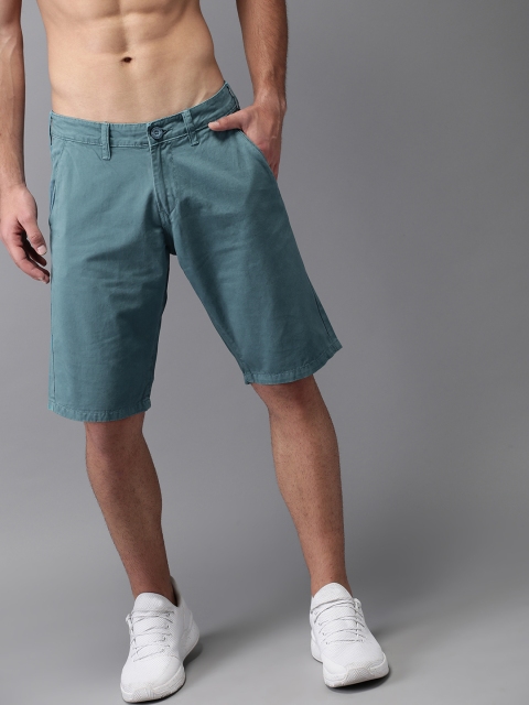

HERE&NOW Men Teal Blue Solid Slim Fit Chino Shorts
