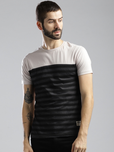

Hubberholme Men Beige & Charcoal Grey Striped Round Neck T-shirt
