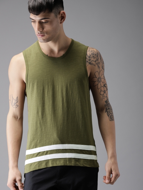 

SayItLoud Men Olive Green Solid Round Neck T-shirt