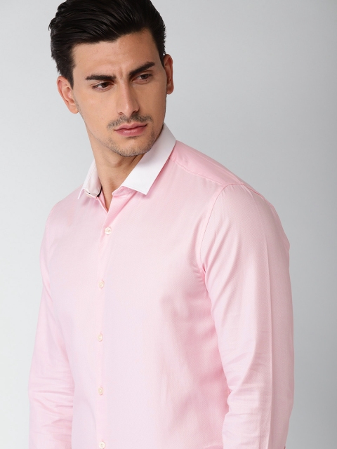 

INVICTUS Men Pink Slim Fit Solid Semiformal Shirt