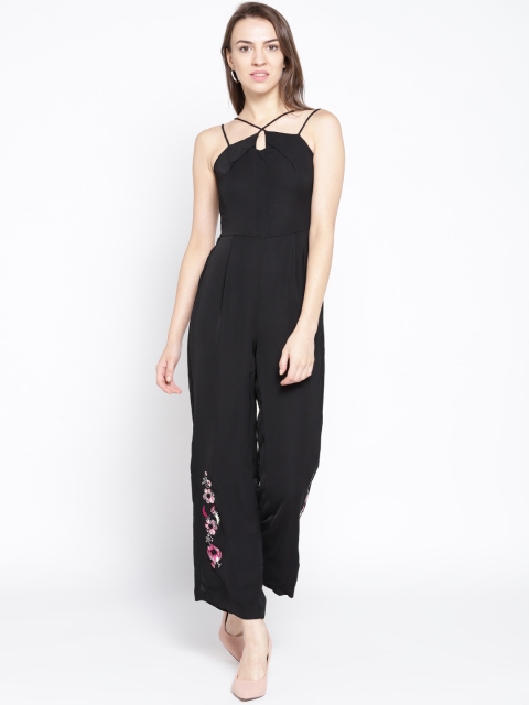 

Madame Black Solid Basic Jumpsuit