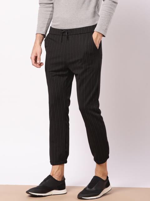 

ether Men Black & White Regular Fit Striped Cropped Joggers