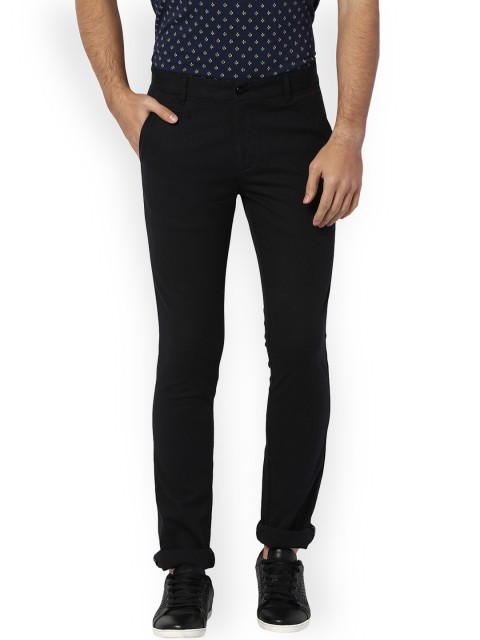 

V Dot Men Black Slim Fit Solid Chinos