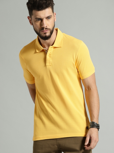 

Roadster Men Yellow Solid Polo T-shirt