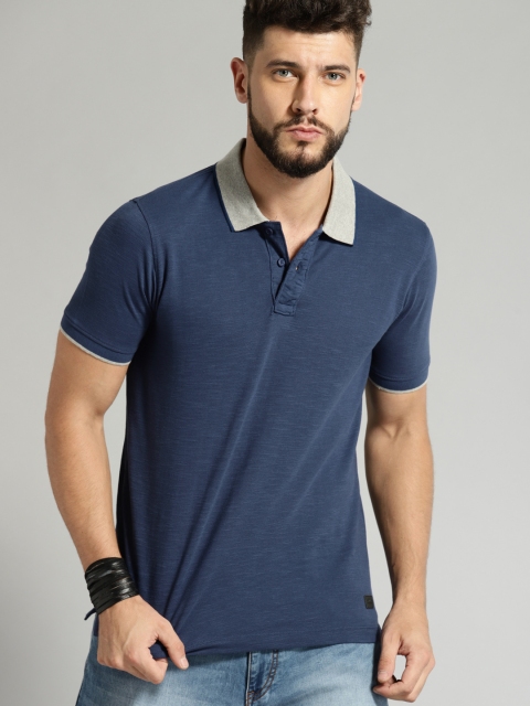 

Roadster Men Blue Solid Polo Collar T-shirt