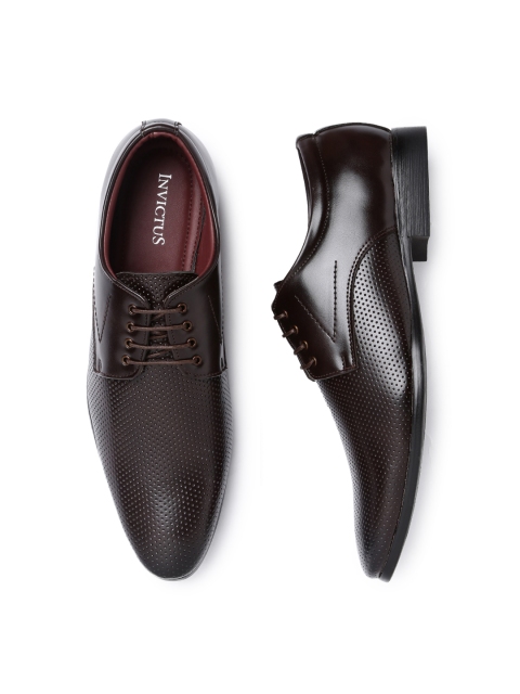 

INVICTUS Men Brown Formal Derbys