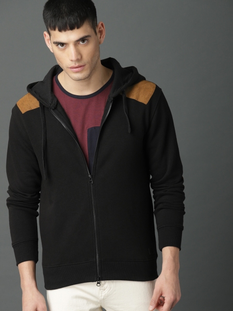 

Roadster Men Black Solid Hooded Sweatshirt