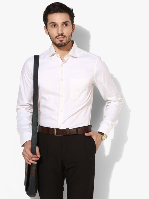 

U.S. Polo Assn. Men Off-White Regular Fit Solid Formal Shirt