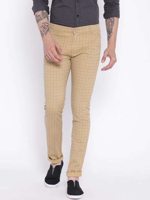 

Duke Men Beige Slim Fit Checked Regular Trousers