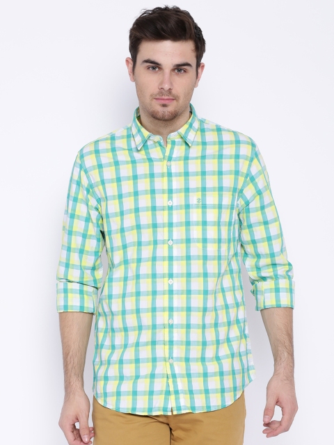 

IZOD Men Green & White Checked Slim Fit Casual Shirt