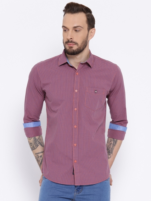 

Duke Men Purple & Orange Regular Fit Checked Casual Shirt