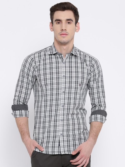 

Duke Men Grey & White Regular Fit Checked Casual Shirt