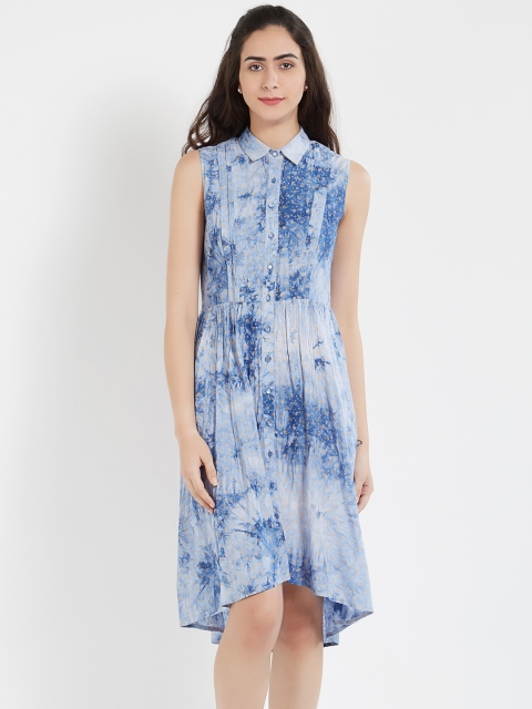 

Soie Women Blue Printed Shirt Dress