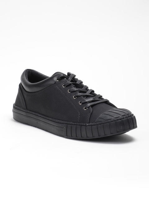 

LOCOMOTIVE Men Black Sneakers