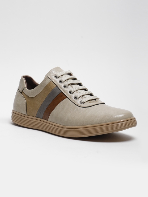 

LOCOMOTIVE Men Beige Sneakers