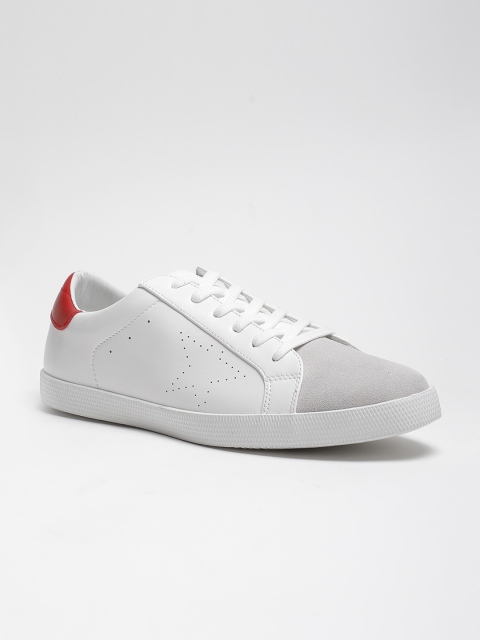 

LOCOMOTIVE Men White Sneakers