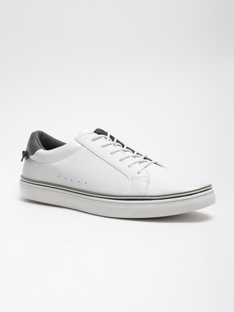 

LOCOMOTIVE Men White Sneakers