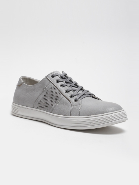 

LOCOMOTIVE Men Grey Sneakers
