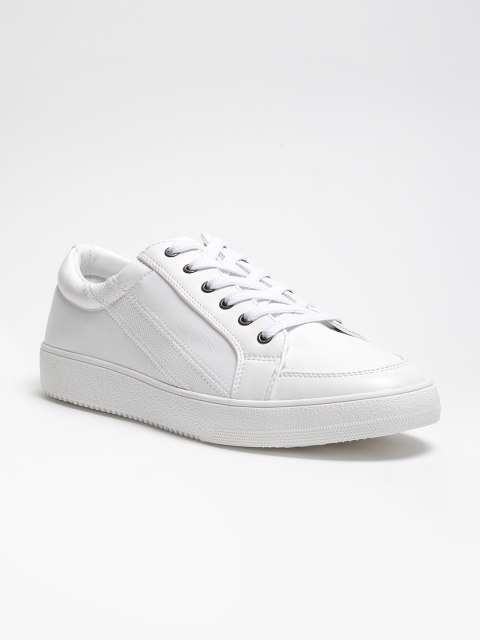 

LOCOMOTIVE Men White Sneakers