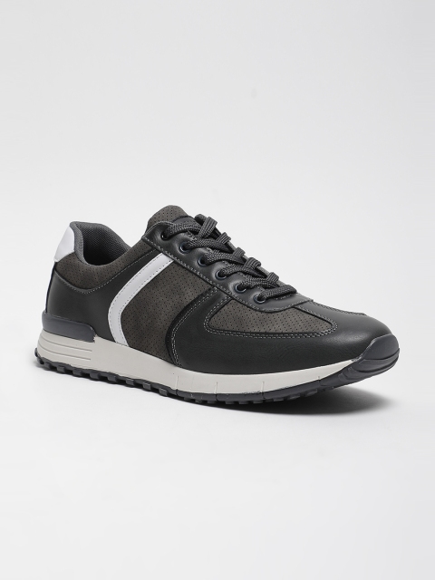 

LOCOMOTIVE Men Black Sneakers