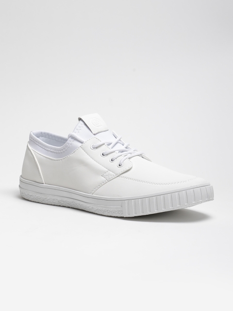 

LOCOMOTIVE Men White Sneakers
