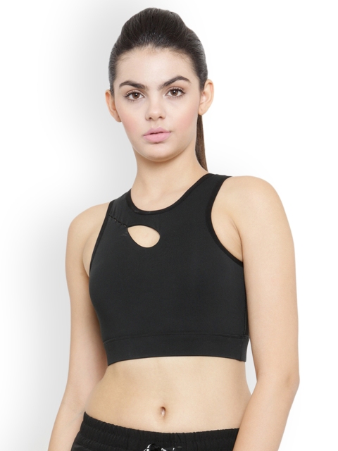 

Invincible Black Solid Non-Wired Heavily Padded Sports Bra TE9214XP2