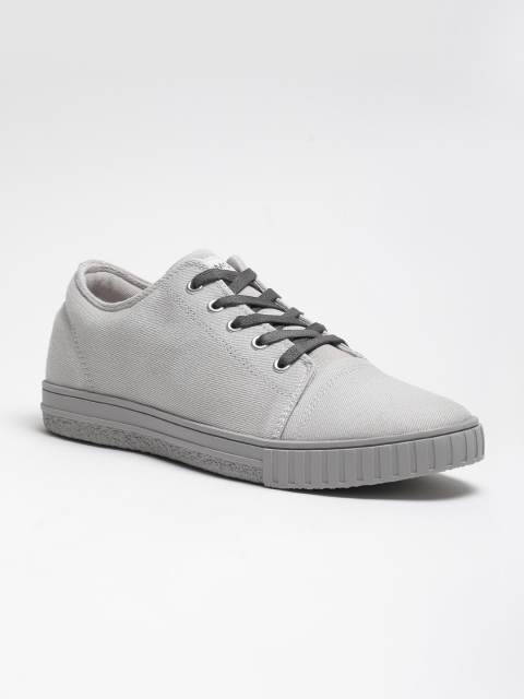 

LOCOMOTIVE Men Grey Sneakers