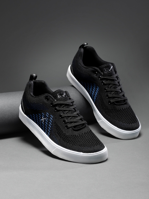 

HRX by Hrithik Roshan Men Black Fly Sneakers