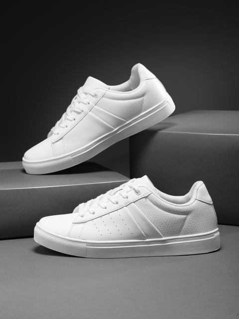 

HRX by Hrithik Roshan Men White Sneakers