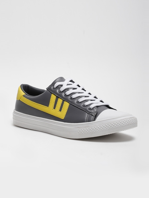 

LOCOMOTIVE Men Grey Sneakers