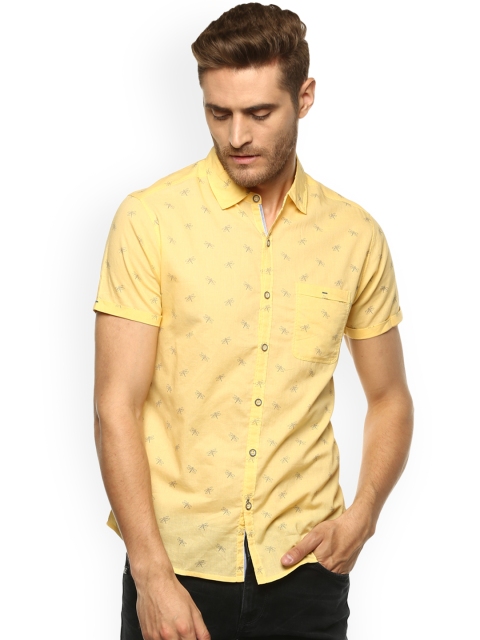 

SPYKAR Men Yellow Slim Fit Printed Casual Shirt