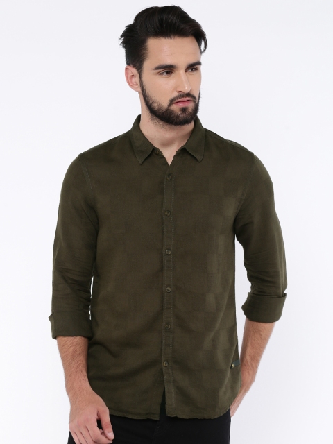 

SPYKAR Men Olive Green Slim Fit Checked Casual Shirt