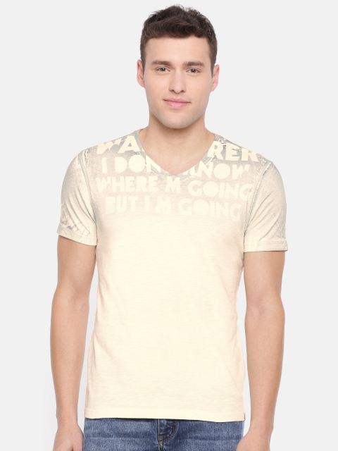 

SPYKAR Men Off-White Printed V-Neck T-shirt
