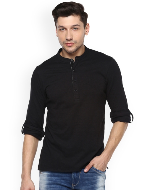 

SPYKAR Men Black Solid Henley Neck T-shirt
