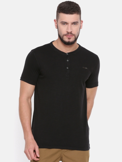 

SPYKAR Men Black Solid Henley Neck Pure Cotton T-shirt