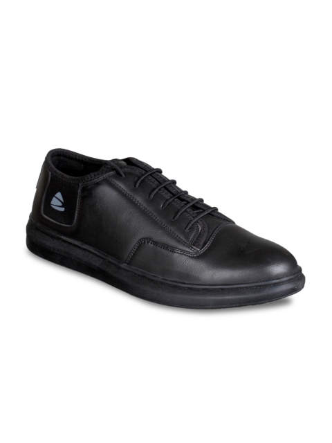 

Duke Men Black Sneakers