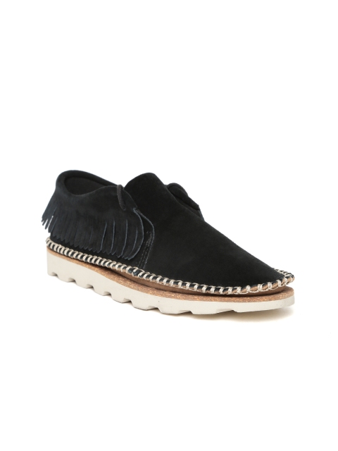 

Clarks Women Black Sneakers
