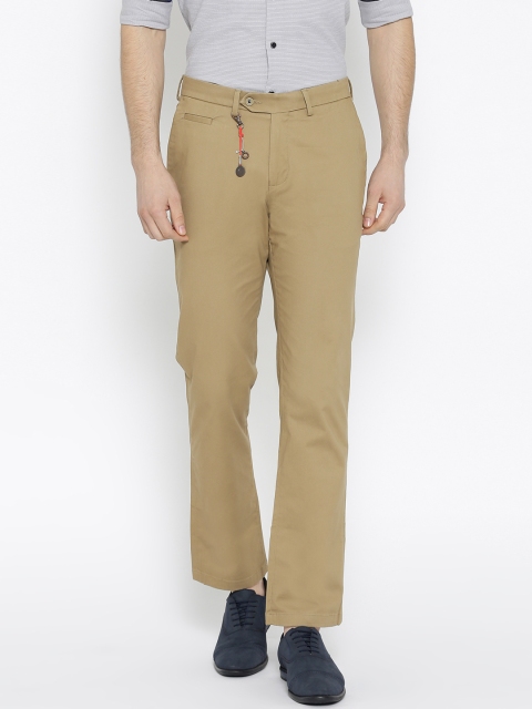 

Blackberrys Men Khaki Regular Fit Solid Trousers