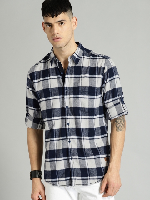 

Roadster Men Navy & White Regular Fit Checked Casual Shirt, Navy blue