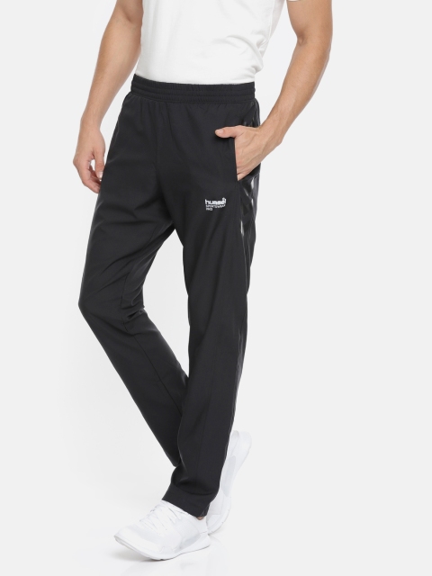 

hummel Men Black Printed Woven FERIAL Track Pants