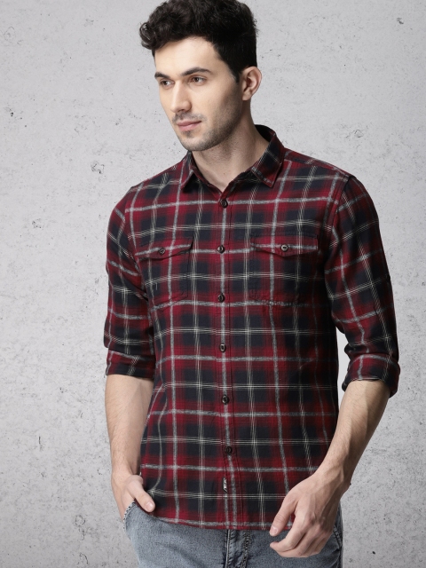 

Ecko Unltd Men Navy & Maroon Slim Fit Checked Casual Shirt, Navy blue