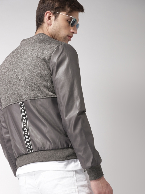 

Harvard Men Grey Solid Bomber