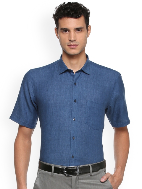 

Van Heusen Men Blue Regular Fit Solid Formal Shirt