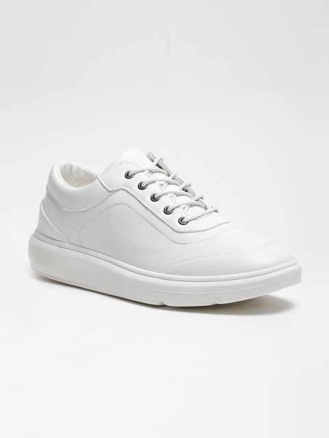 

LOCOMOTIVE Men White Sneakers