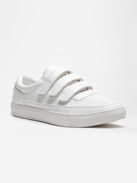 

LOCOMOTIVE Men White Sneakers