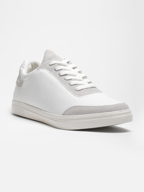 

LOCOMOTIVE Men White Sneakers