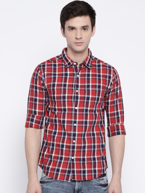 

SPYKAR Men Red & Navy Blue Slim Fit Checked Casual Shirt