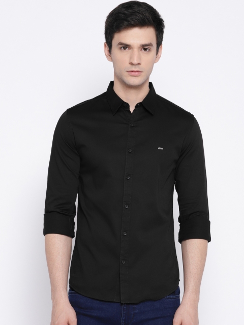 

SPYKAR Men Black Regular Fit Solid Casual Shirt
