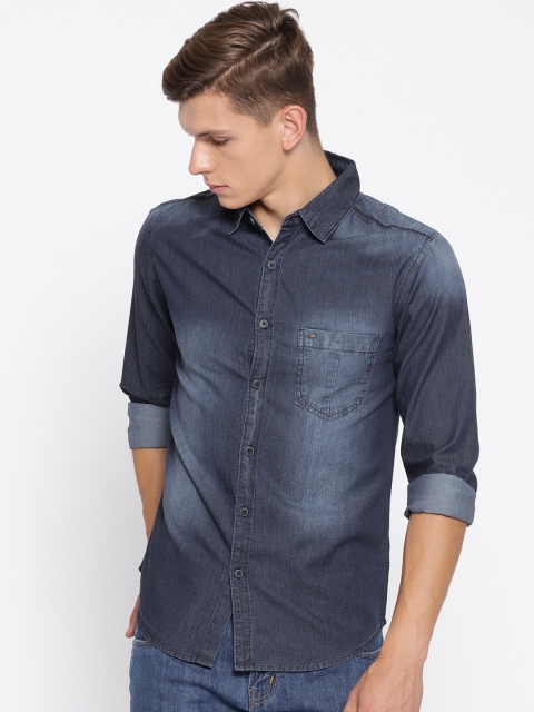 

SPYKAR Men Navy Blue Chambray Regular Fit Faded Casual Shirt