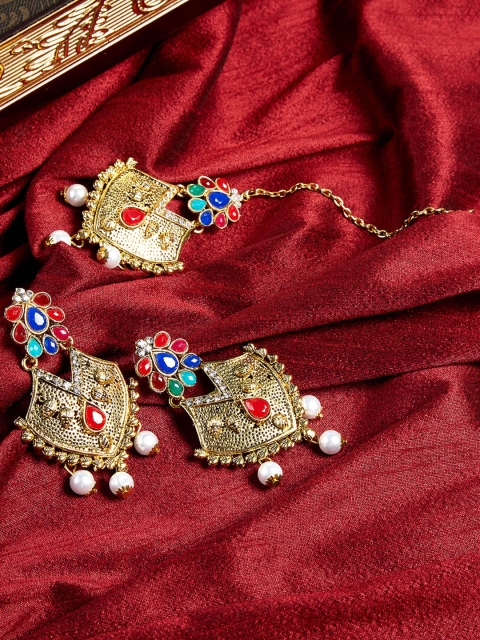 

ZeroKaata Gold-Toned & White Kundan and Pearl Jewellery Set